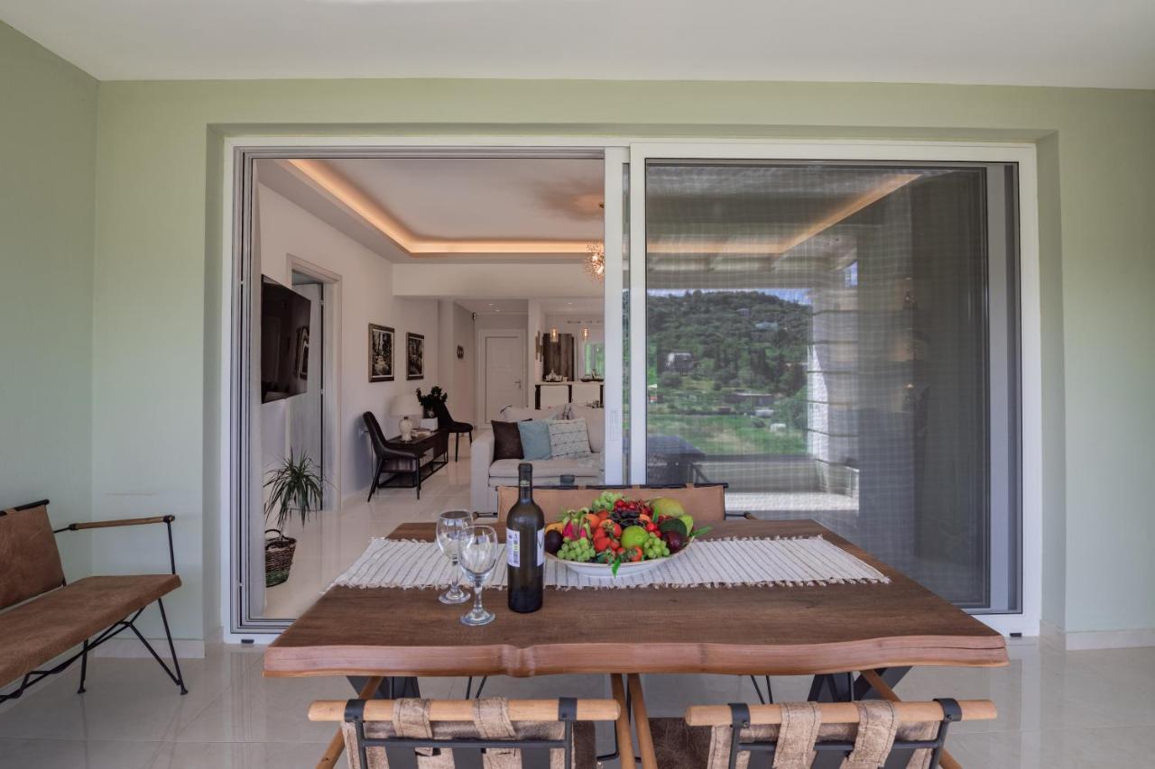 Katikia House Villa Kompitsion Ngoại thất bức ảnh