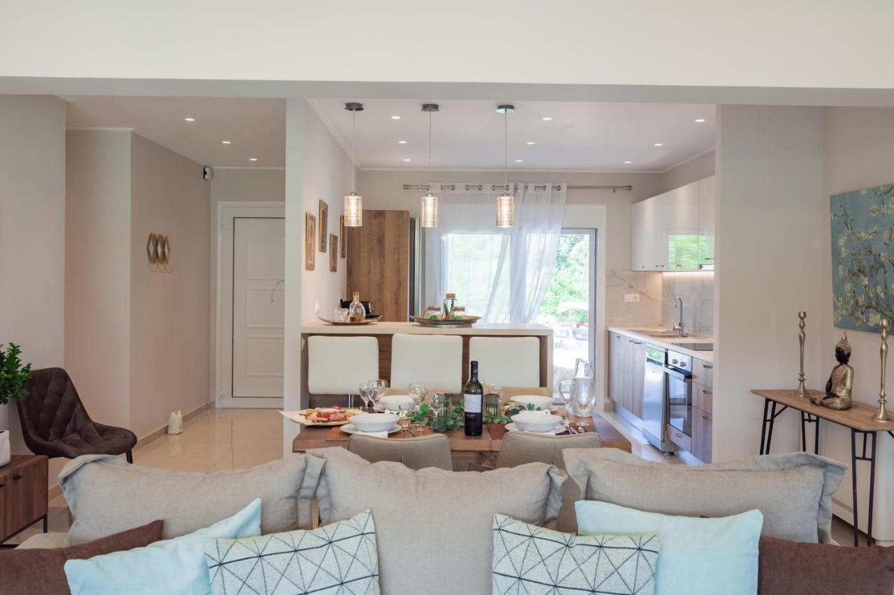 Katikia House Villa Kompitsion Ngoại thất bức ảnh
