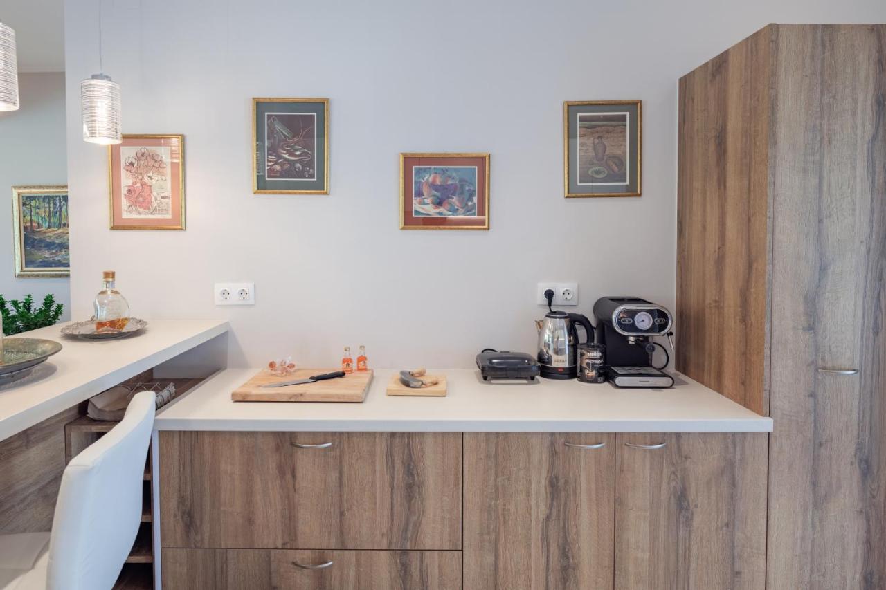 Katikia House Villa Kompitsion Ngoại thất bức ảnh